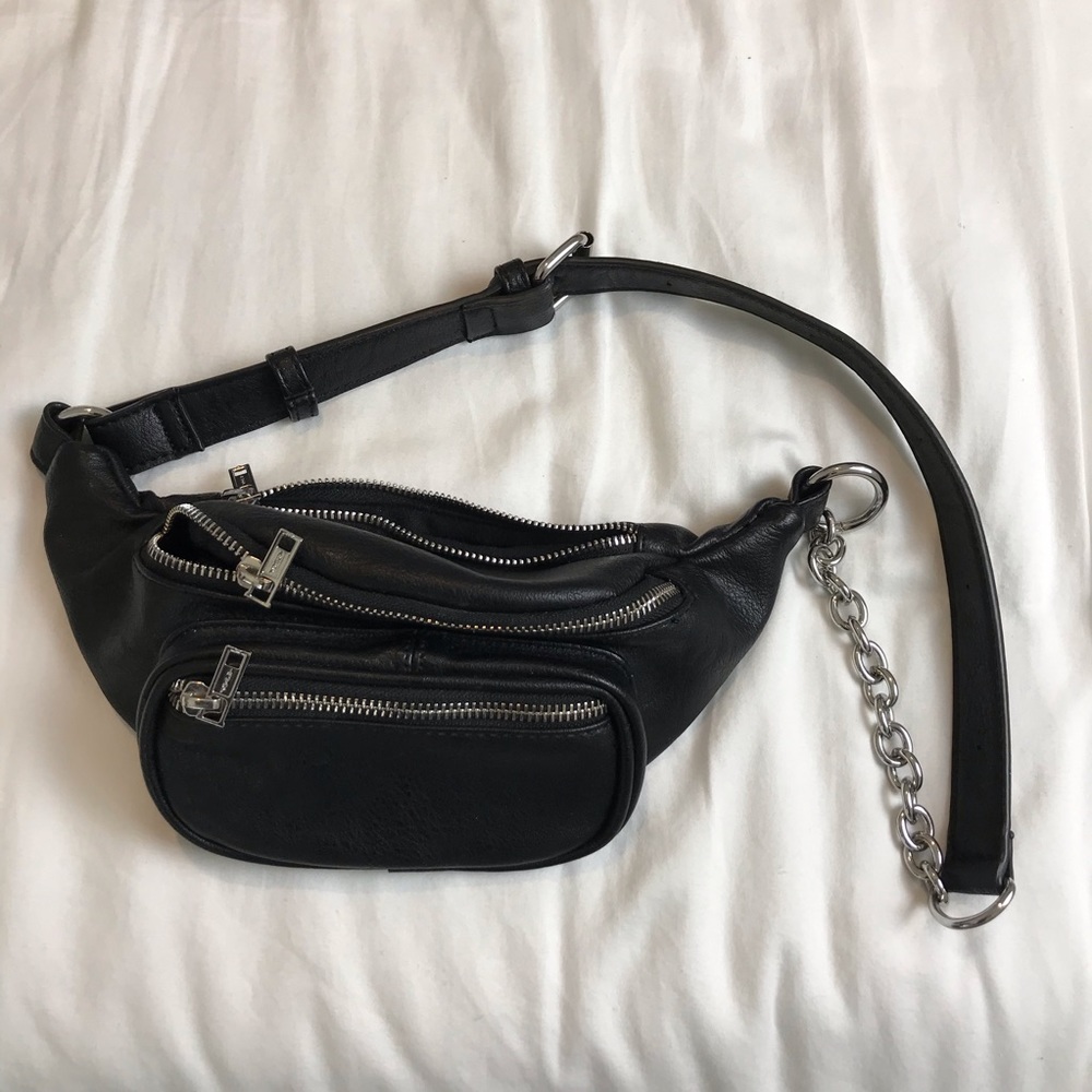 Brandy Melville Fanny pack